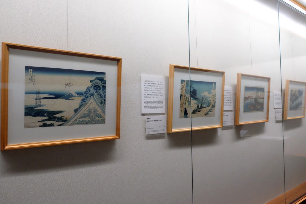 太田記念美術館「青のある暮らし」展示風景