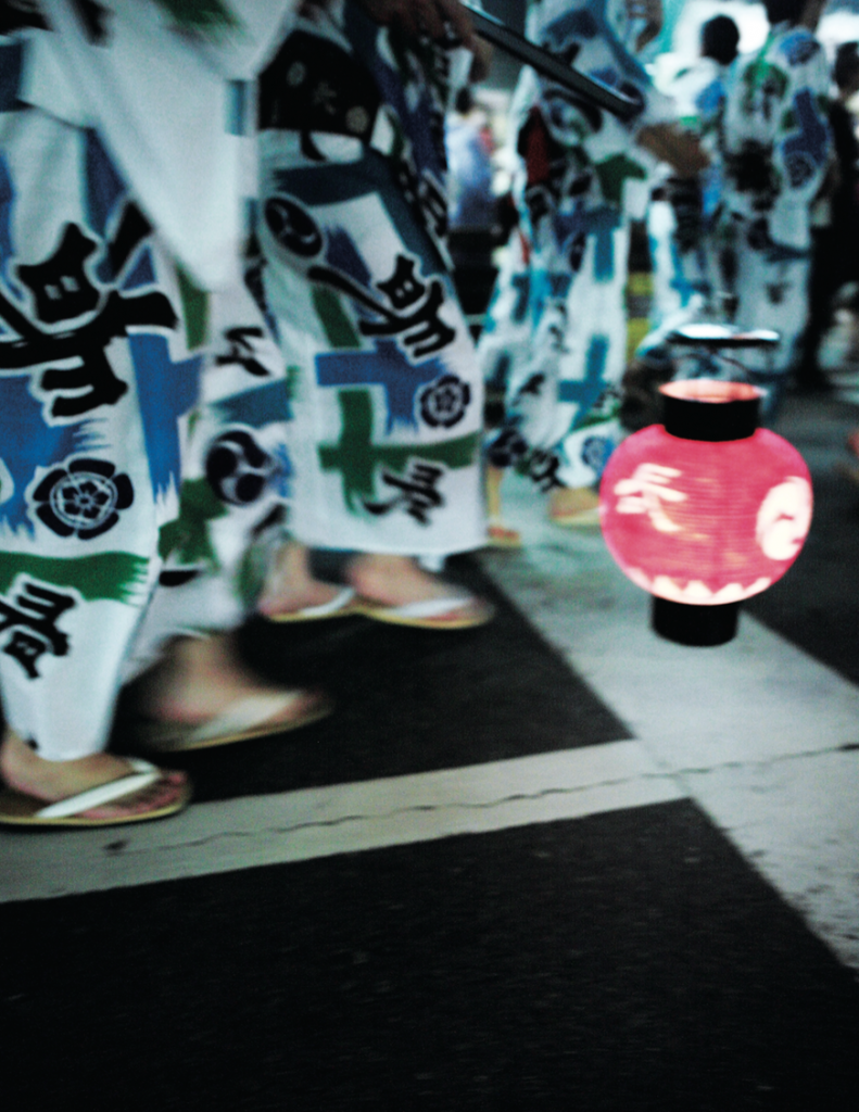 street_dancing_Gion