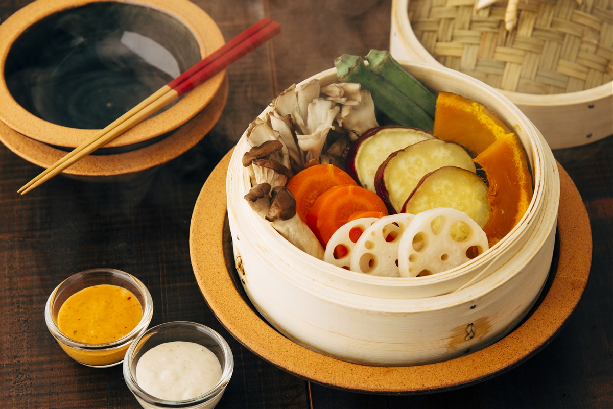 食欲の秋だからこそ楽しみたい蒸し料理。美味しく味わうならAKOMEYA TOKYOで揃えよう | 和樂web 美の国ニッポンをもっと知る!