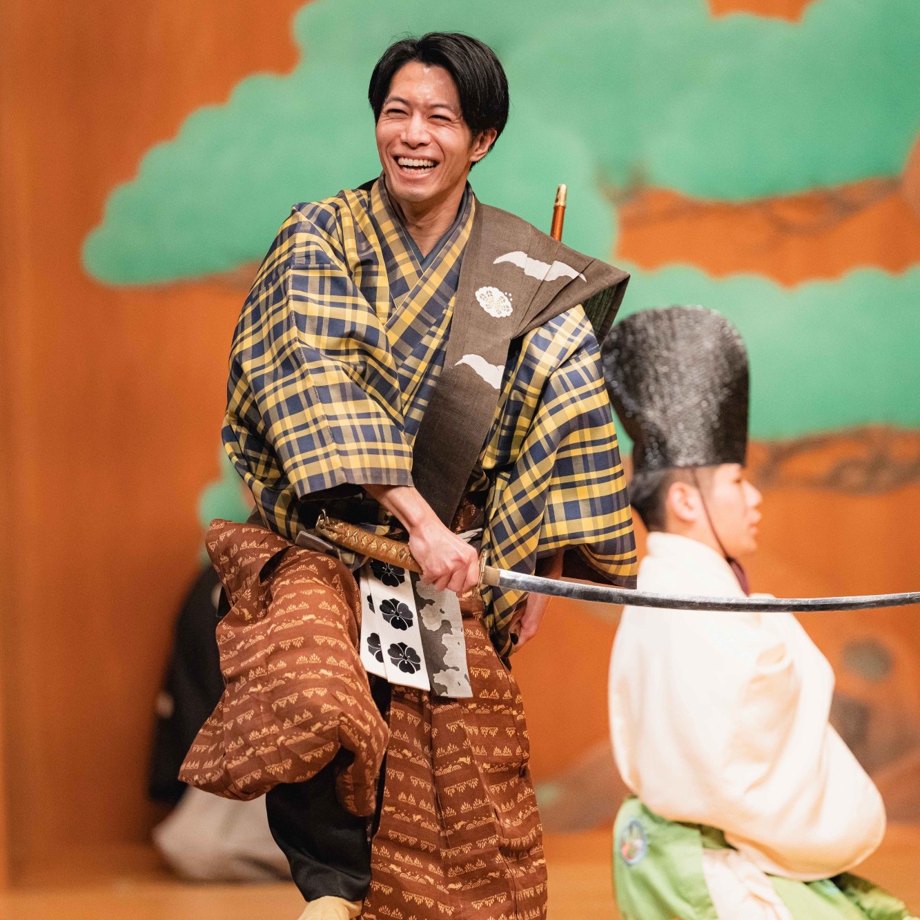 R2JK 和樂の表紙になりそうなビンテージ一点物細密画鳥お茶会訪問着 