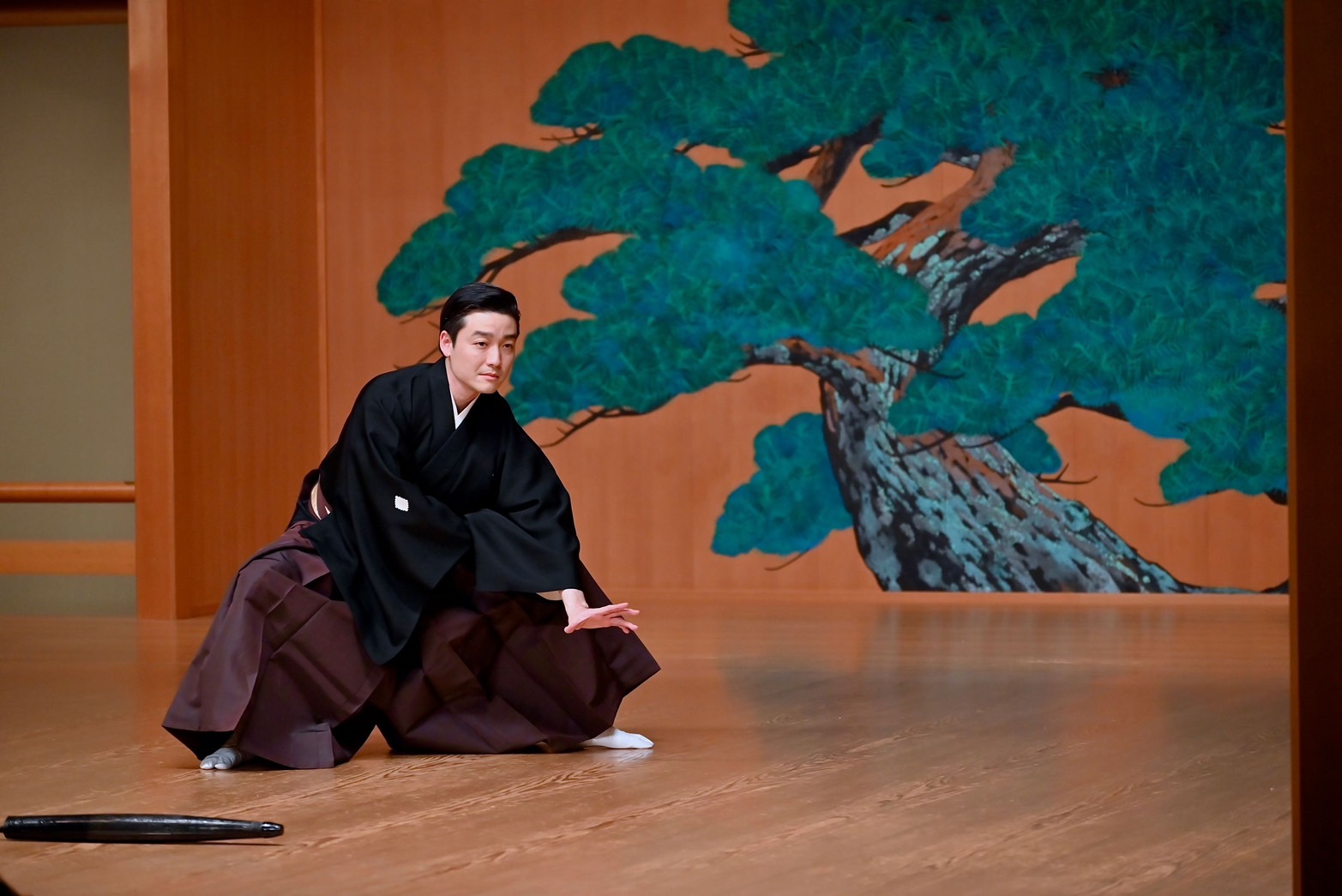 なんのために踊りますか。日本舞踊の尾上菊之丞×石見神楽の神田惟佑、伝統文化の“隣の芝生” | 和樂web 美の国ニッポンをもっと知る!